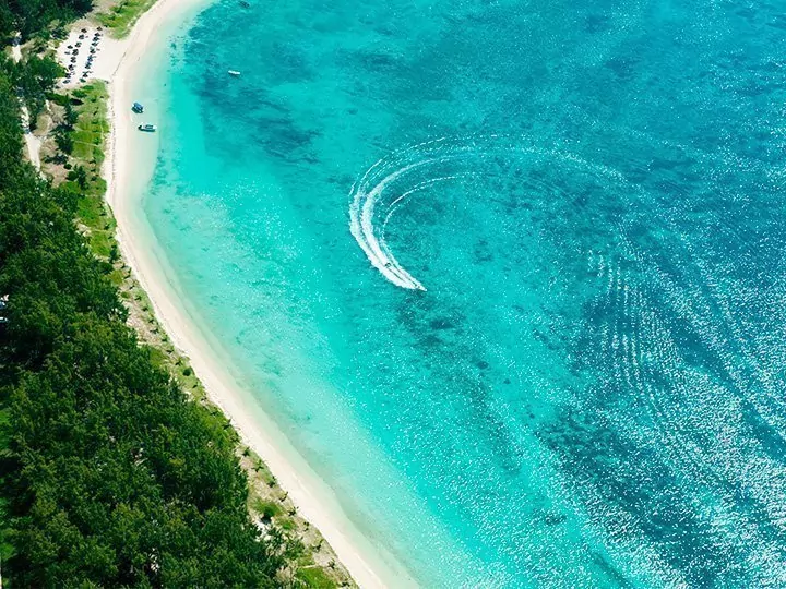 Lemurer på Madagaskar & solsemester på Mauritius