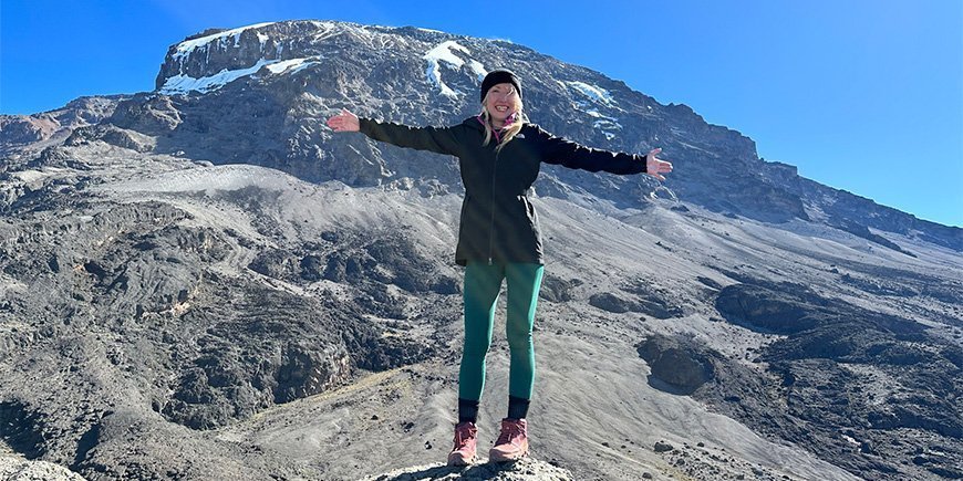 Kvinna på Kilimanjaro