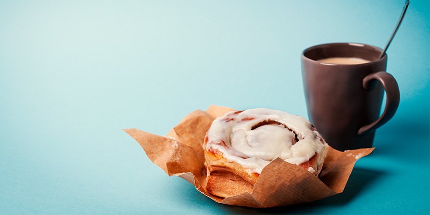 Kanelbulle med kaffe