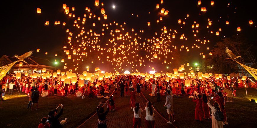 Yi Peng-festivalen i Chiang Mai, Thailand